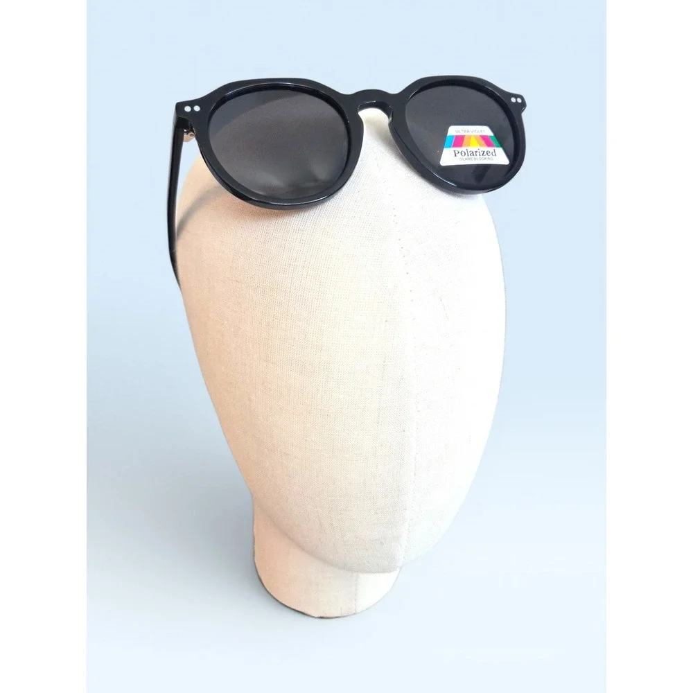Black Round Polarized‎ Sunglasses with Case and Cleaning Cloth UV Protection